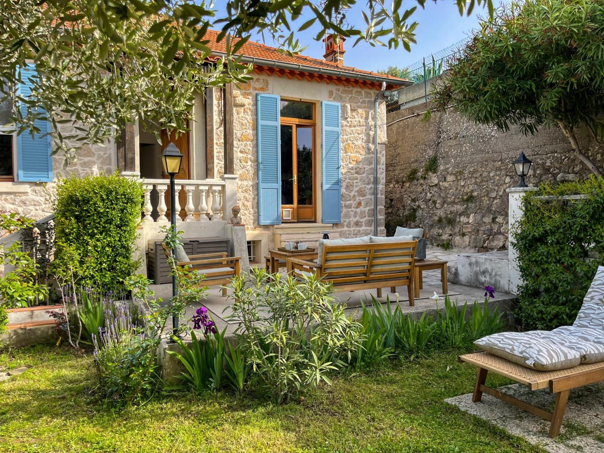 Bed and Breakfast La Thebaide Грасс Экстерьер фото